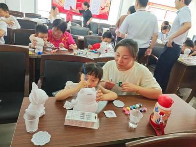 倡新時代婚育文化，筑家庭和諧幸?！】底稍兎赵谛袆? />
</span>
<span id=