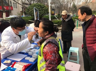 佛山苑社區舉辦愛牙護牙義診活動，為居民健康護航